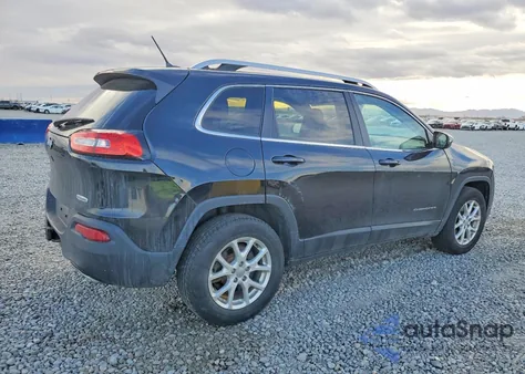 2015 Jeep Cherokee Latitude z USA, uszkodzony, nr VIN 1C4PJMCS5FW774248